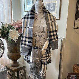 Plaid Fringe Sweater in Black and Gray